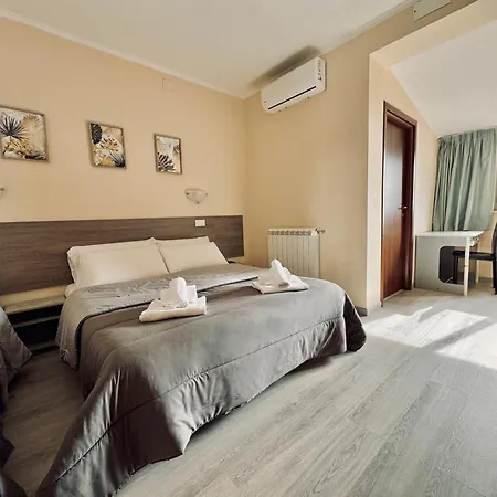 Robinia 3* Genzano di Roma