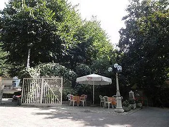 Robinia Hotel