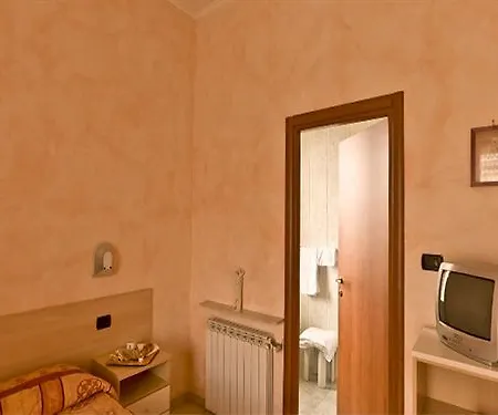 Robinia Hotel